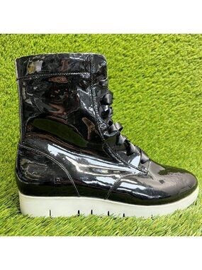 Tsubo Emilee Womens Size 7 Black Classic Outdoor Patent Leather Combat Boots
